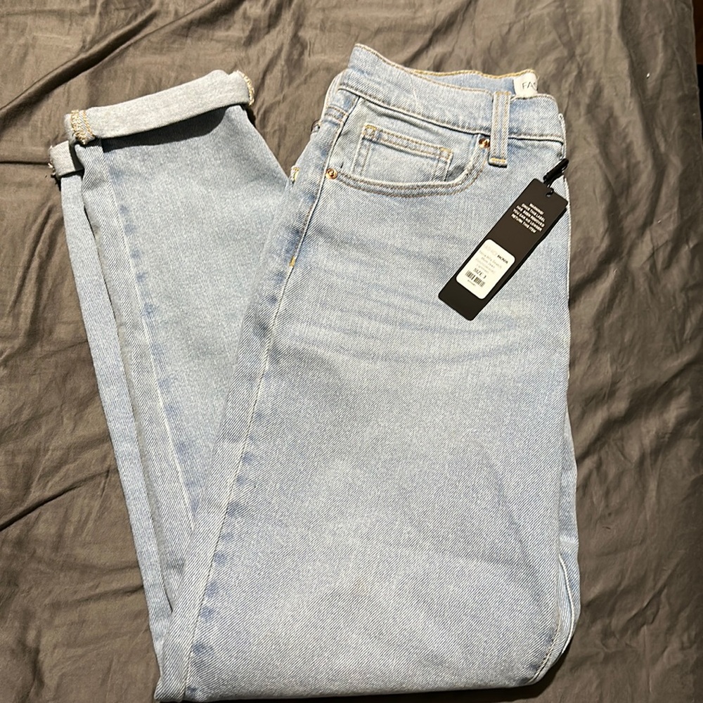 light wash mom jeans